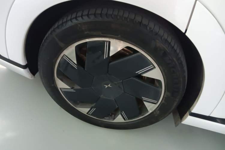 Used XPeng X9 2024 702 Ultra-Long Range Pro