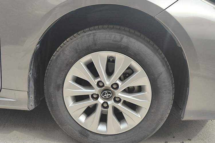 Used Toyota Corolla 2019 1.2T S-CVT GL-i Elite Edition Right Front Wheel Hub
