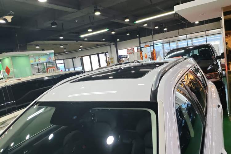 Used Haval H7 2017 Blue Label H7L 2.0T Automatic Prestige Model
