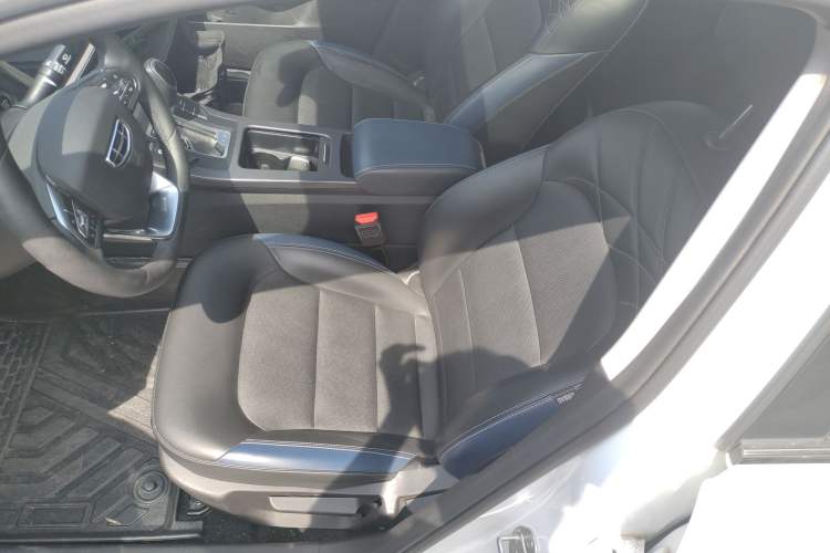 Used Geely Auto Emgrand GL 2021 UP 1.4T CVT Luxury Edition