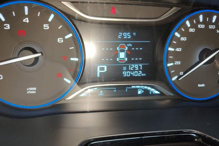 Used GAC Trumpchi GS4 2018 235T Automatic Two-Wheel Drive Luxury Smart Connectivity Version Odometer Close Up