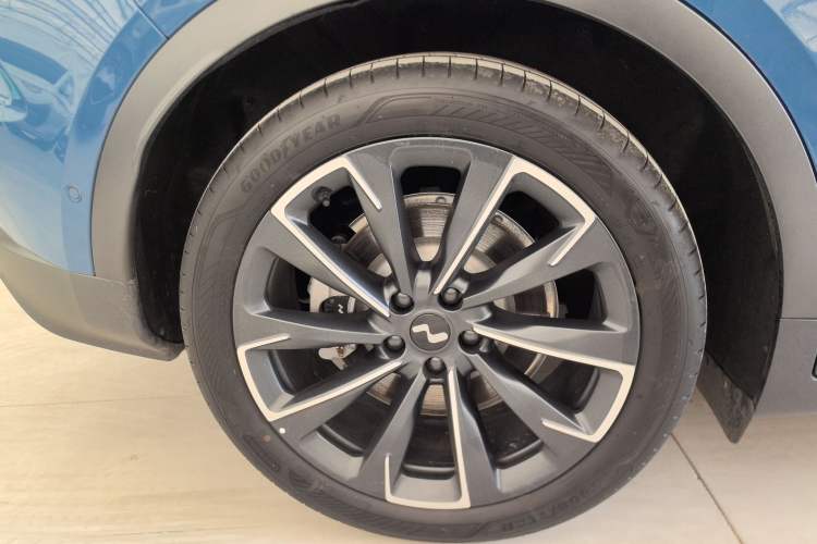 Used ONVO L60 2024 60 kWh Rear-Drive Version
