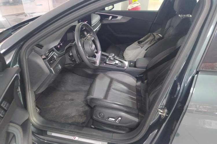 Used Audi A4L 2024 40 TFSI quattro RS Performance Package