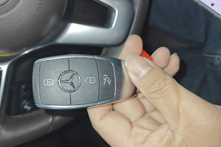 Used Mercedes-Benz GLC 2020 GLC 260 L 4MATIC Dynamic Model
