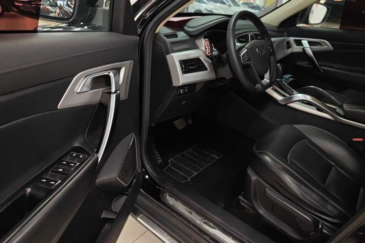 Used Geely Auto Emgrand X7 Sport 2016 1.8TD Automatic Smart Connectivity Version Driver Seat