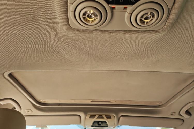 Used BMW 3 Series 2013 320Li Fashion Model
