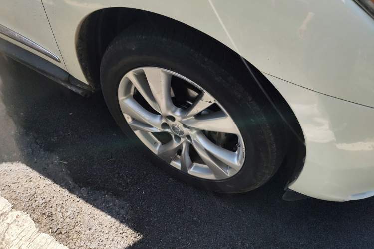 Used Infiniti QX60 2014 2.5 S/C Hybrid Two-Wheel Drive Excellence Edition
