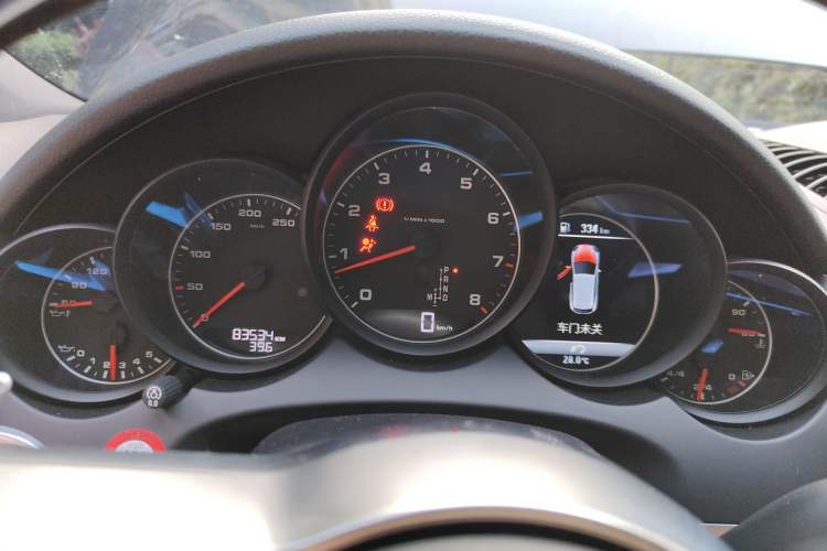 Used Porsche Cayenne 2015 Cayenne 3.0T Instrument Cluster