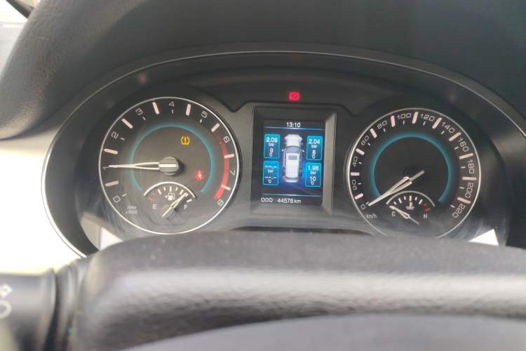 Used Haval H2 2014 1.5T Manual Two-Wheel Drive Elite Edition Instrument Cluster