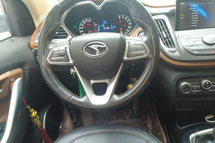 Used Soueast DX7 2015 1.5T Manual Luxury Model
