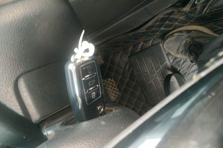 Used Volkswagen Polo 2014 1.6L Automatic Luxury Edition Vehicle Key