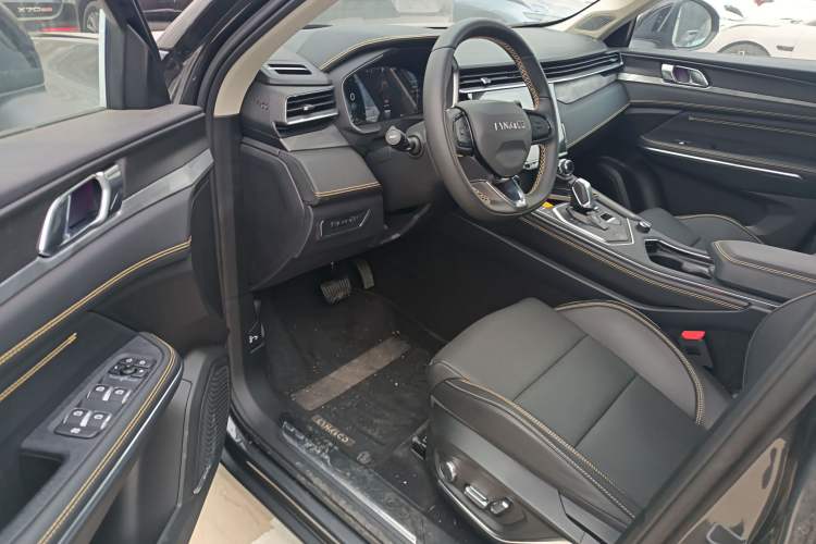 Used Lynk & Co 01 2024 2.0TD Two-Wheel Drive Global Pro