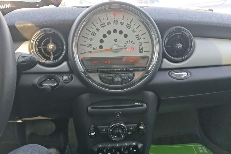 Used MINI MINI 2013 1.6L ONE Limited Edition First Version
