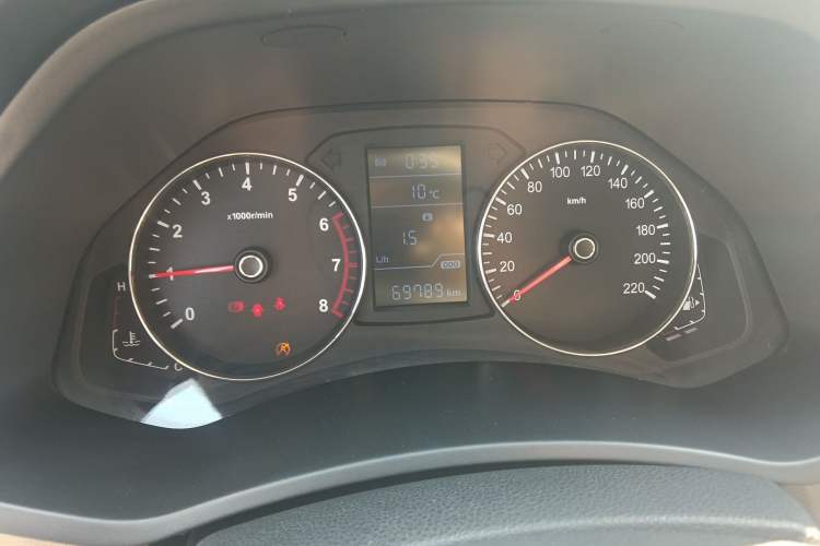 Used FAW Senya R7 2016 1.6L Manual Comfort Model Instrument Cluster