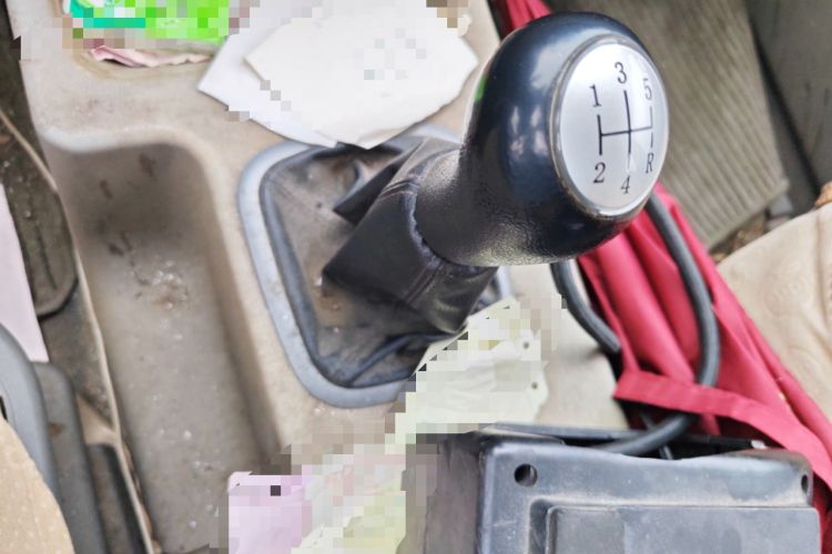 Used FORTHING Lingzhi 2016 M3L 1.6L 7-Seater Standard Model Gear Lever