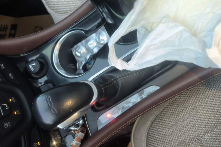 Used Buick Envision 2020 20T Two-Wheel Drive Luxury Model Gear Lever