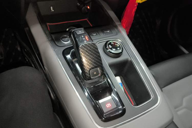 Used Citroen C5 AIRCROSS 2017 380THP Luxury Model Gear Lever