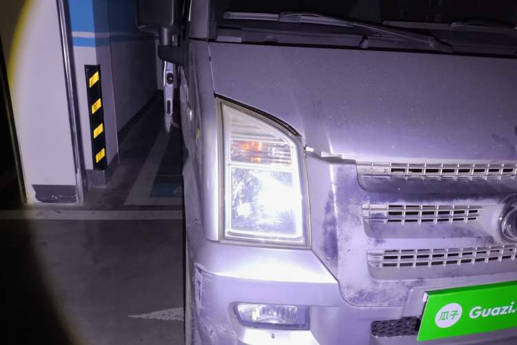 Used Dongfeng Xiaokang C37 2015 1.5L Luxury Version II DK15-06 Right Front Headlight