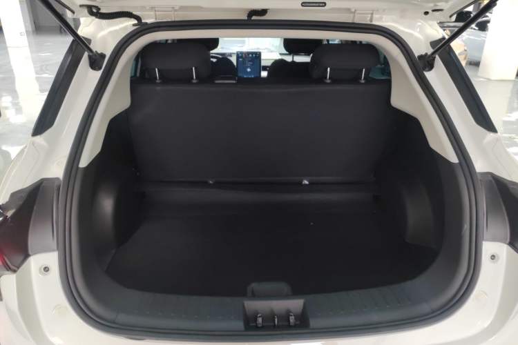 Used NETA V 2022 Chao 300 Lite Ternary Lithium