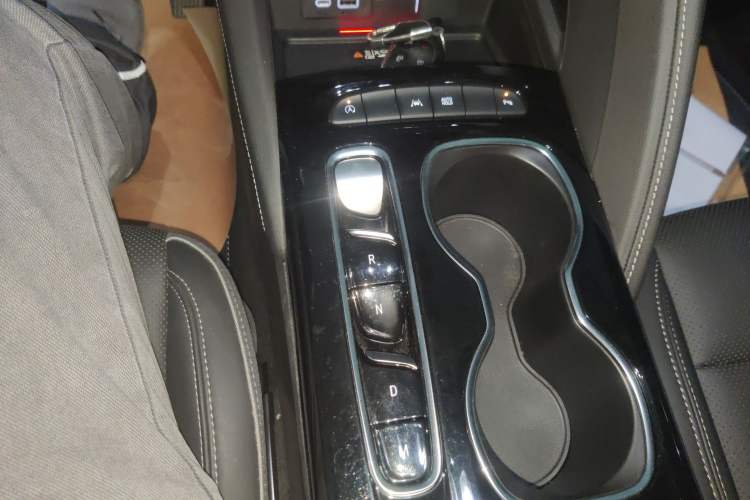 Used Buick Envision 2023 Encore S 552T Two-Wheel Drive Luxury Model