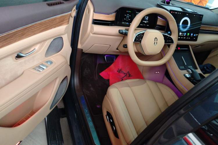 Used Hima AITO M7 2024 1.5T Intelligent Driving Rear-Drive Pro Version 6 Seats
