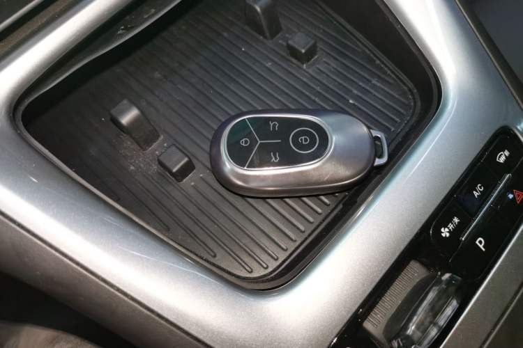 Used Geely Galaxy Geome 2025 310km Youth Edition Vehicle Key