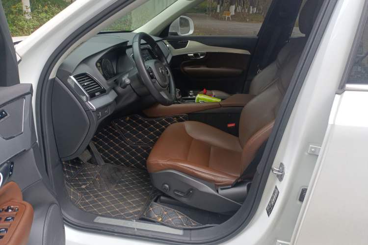 Used Volvo XC90 2018 T5 Zhiyi Edition 7-Seater