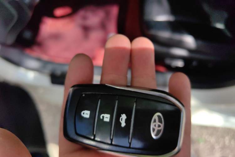 Used Toyota Reiz 2012 2.5V Fengdu Elite Stylish Edition
