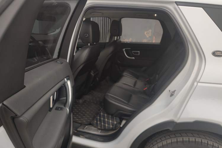 Used Land Rover Discovery Sport 2016 2.0T HSE Left Rear Seat