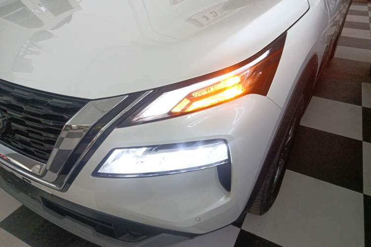Used Nissan X-Trail 2021 VC-Turbo 300 CVT 2WD Luxury Edition Left Front Headlight