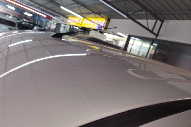 Used Wuling Yangguang 2024 300KM Comfort Version Passenger Van 75kW