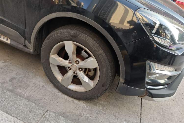 Used Zotye Domy X5 2015 1.5T Manual Luxury Model China V Standard
