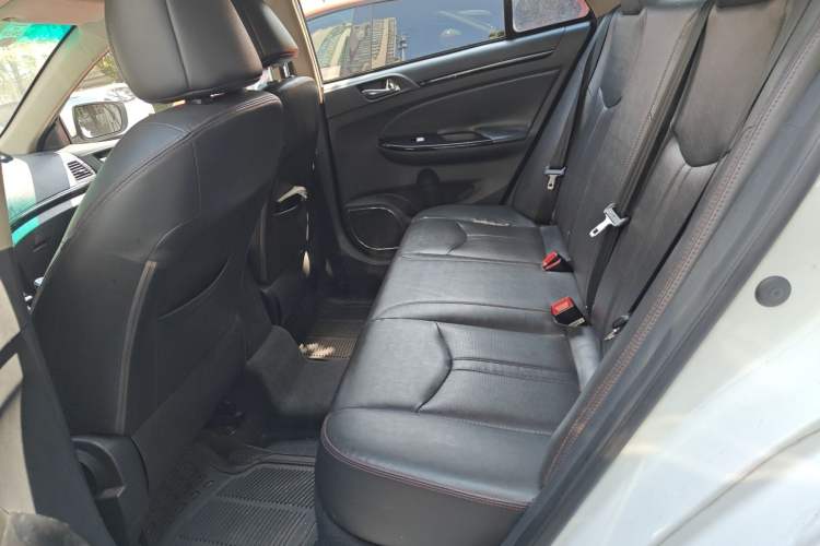 Used BYD e5 2018 450 Smart Connect Enjoyment Version