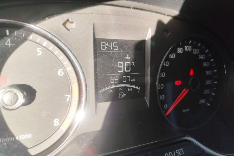 Used Volkswagen Polo 2014 1.6L Manual Comfort Edition