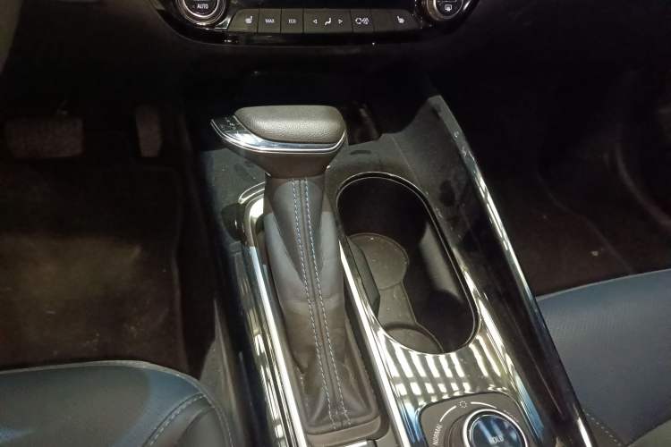 Used Buick Velite 6 2022 Plug-in Hybrid Connected Smart Edition Gear Lever