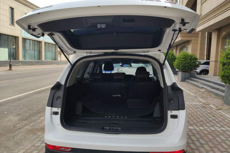 Used JETOUR X90 PLUS 2023 Facelift 1.6TD DCT Villa 5-Seater
