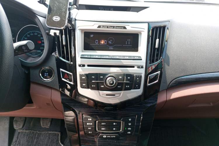 Used BYD Surui 2015 1.5L Manual Comfort Model
