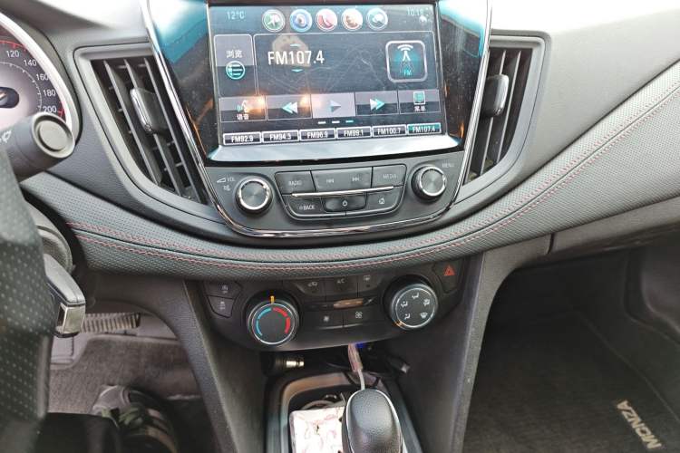 Used Chevrolet Monza 2019 RS 330T Automatic Comfort Edition China VI Standard Audio And AC Panel