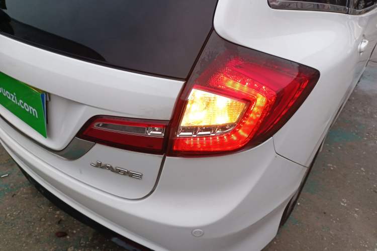 Used Honda Jade 2013 1.8L automatic Comfort version 5 seats Right Rear Taillight