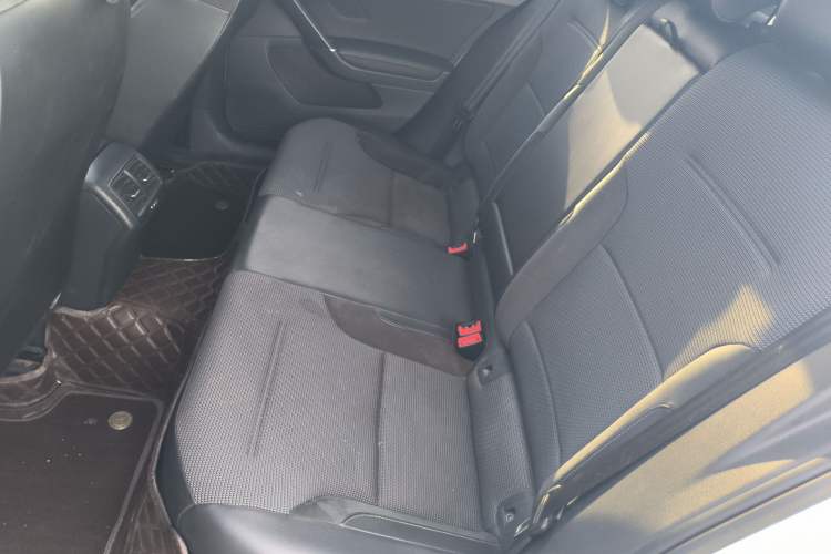 Used Volkswagen Golf 2018 230TSI Automatic Comfort Model Left Rear Seat