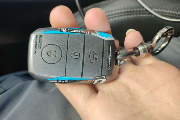 Used Kia Sportage R 2015 2.0L Automatic Two-Wheel Drive DLX Model Vehicle Key