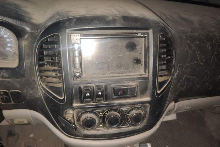 Used FORTHING Lingzhi 2017 V3 1.5L 5-Seater Special Offer Model