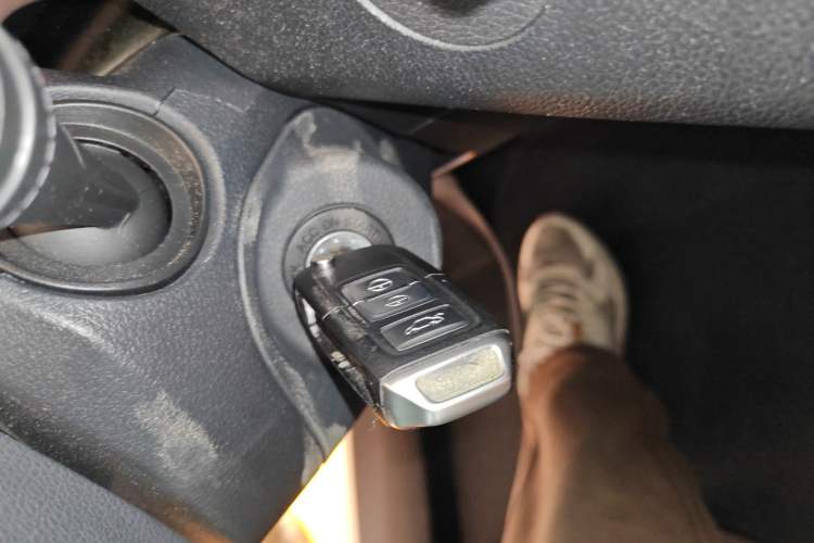 Used FAW Junpai D80 2019 TD220 Automatic Tech Model Interior 1