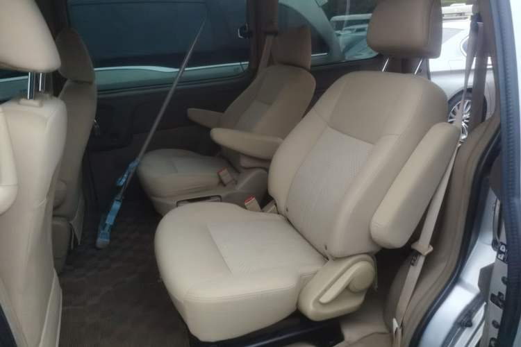 Used Buick GL8 2011 2.4L CT Comfort Edition