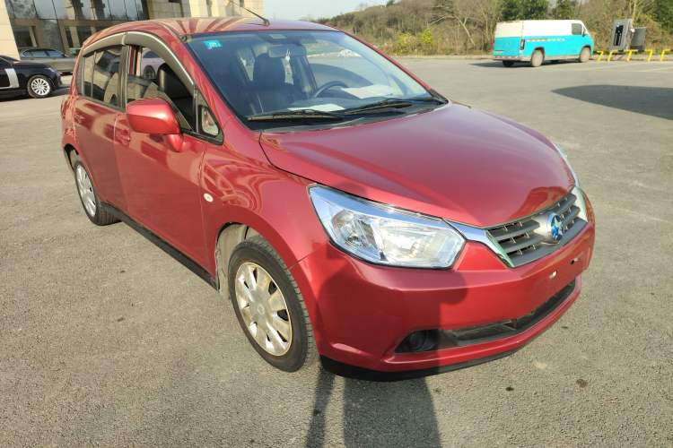 Used Venucia R50 2014 1.6L Automatic Splendid Edition