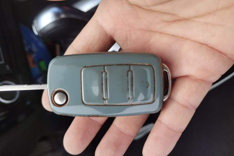 Used Volkswagen Sagitar 2014 Revised Version 1.4TSI Automatic Luxury Edition Vehicle Key