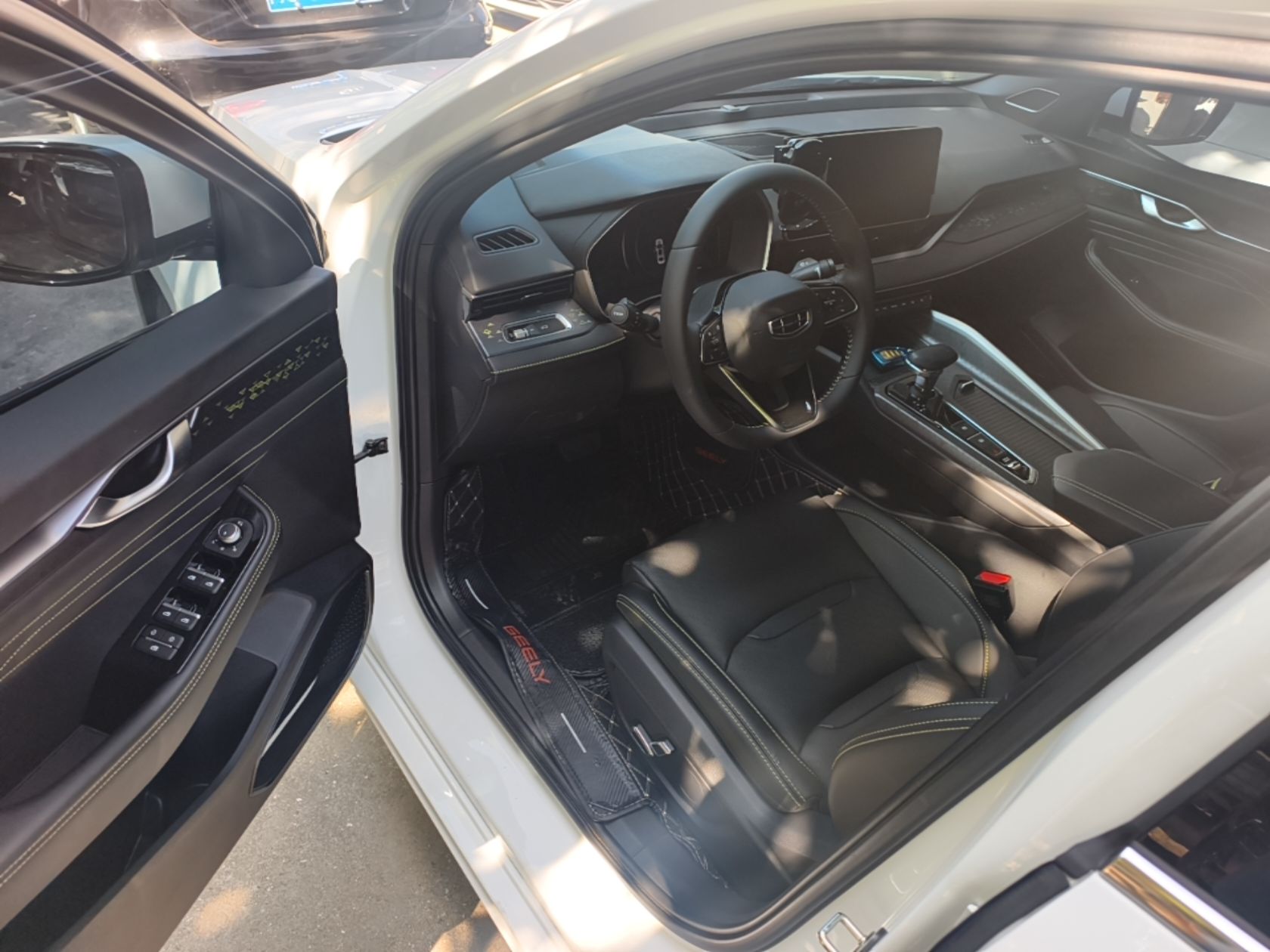 Geely Auto Preface 2023 1.5TD Fuyao Version — снимка 18
