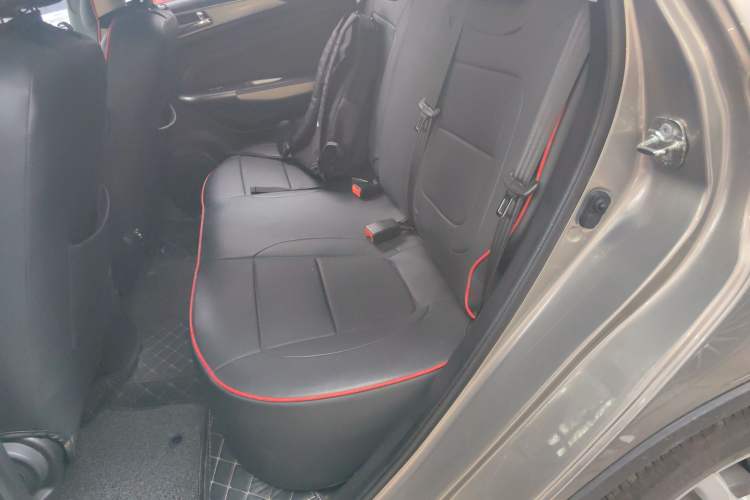 Used CHANGAN CS35 2017 1.6L Manual Luxury Model
