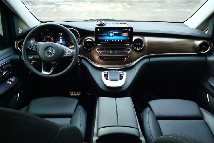 Used Mercedes-Benz V-Class 2022 V 260 Prestige Edition