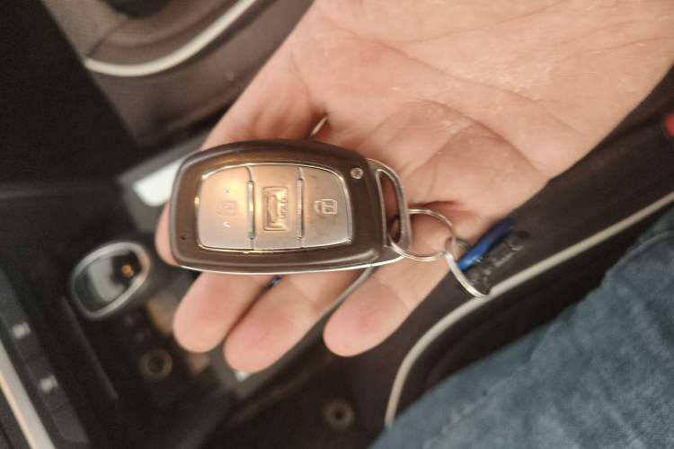 Used Hyundai Elantra (6th Generation / Lingdong) 2016 1.6L Automatic ZhiXuan – Elite Version